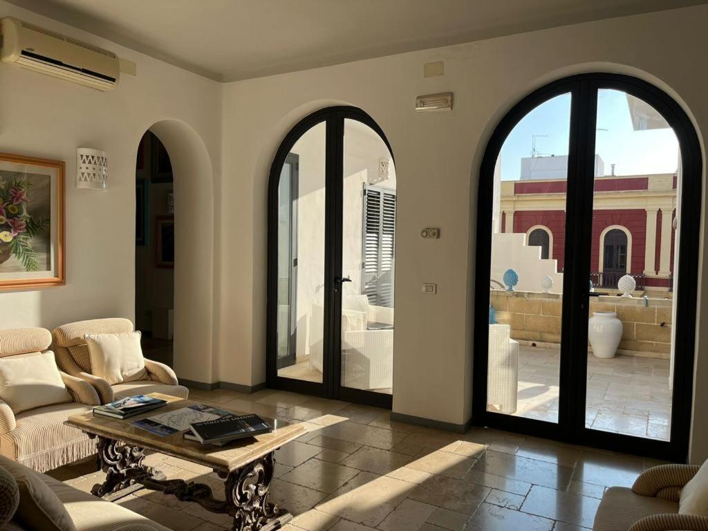 Palazzo Angelelli Bed and Breakfast Gallipoli Buitenkant foto