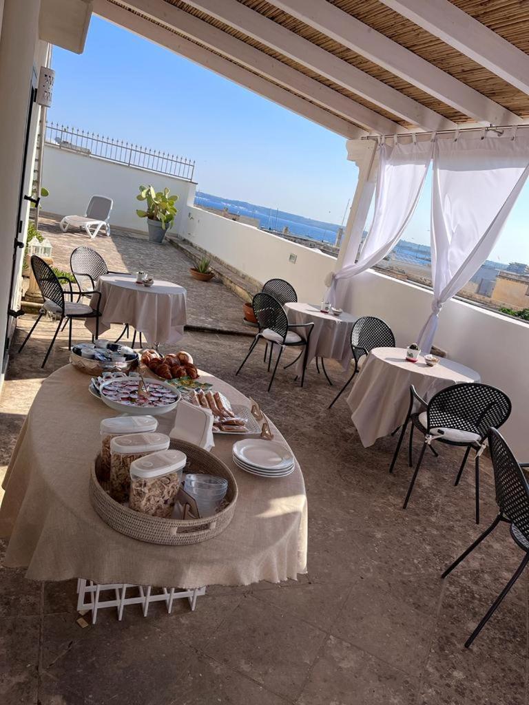 Palazzo Angelelli Bed and Breakfast Gallipoli Buitenkant foto